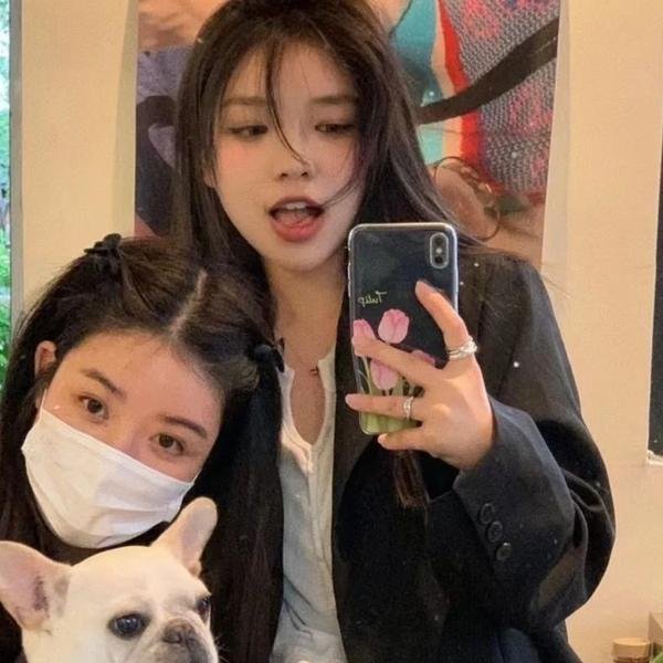 五岁萌宝村长带着村民登基了